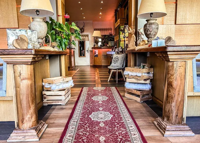 Moderno E MoriAlbergo